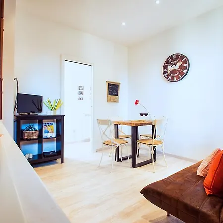 Romantic Flat With Terrace Roma