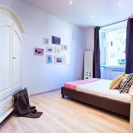 Romantic Flat With Terrace