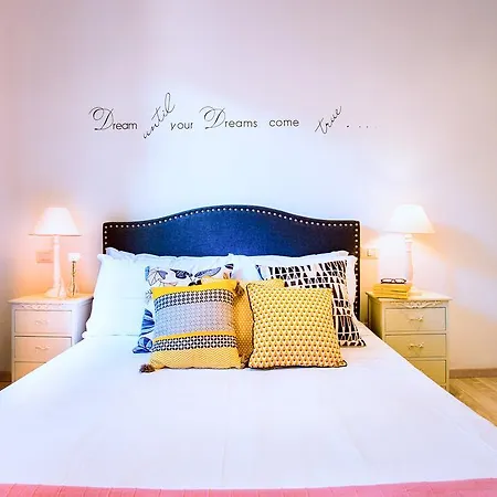 Daire Romantic Flat With Terrace